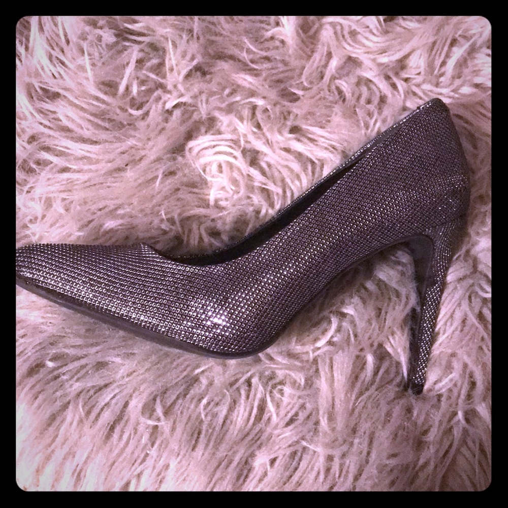 Jennifer Lopez stilettos